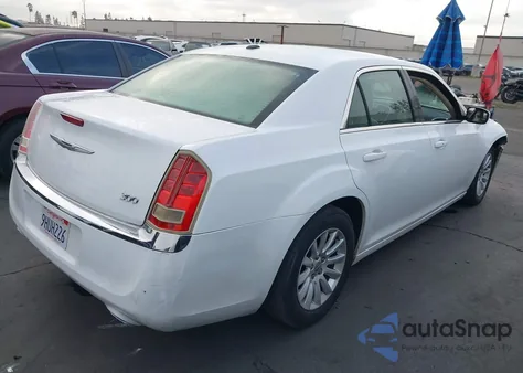 2013 Chrysler 300 Motown from USA, damaged, VIN 2C3CCAAG8DH697784
